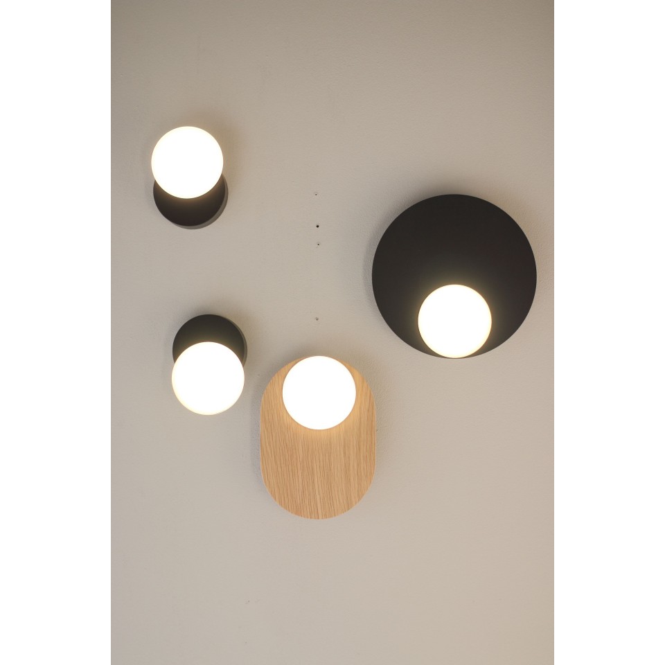 Dot 05 vägglampa vit/svart/ek/valnöt 25cm